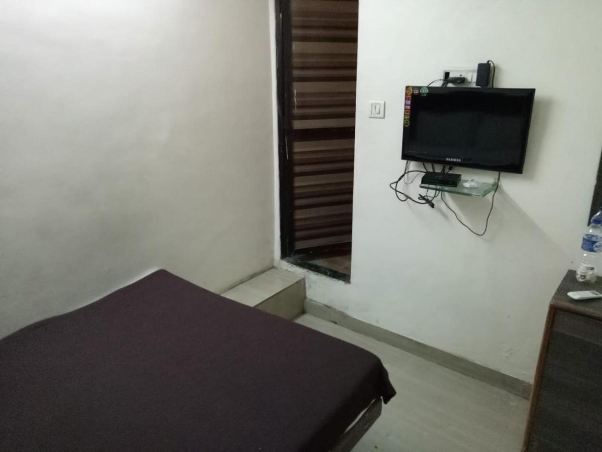 Hotel Janata Residency Mumbai Zimmer foto